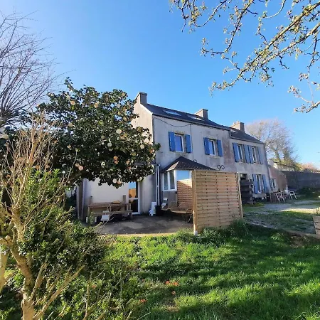 Tatil Evi Keranna, Maison Entre Riviere Et Foret